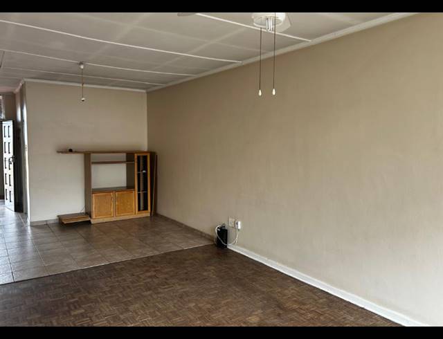 2 BEDROOM APARTMENT FOR SALE IN ALBERTON NORTH